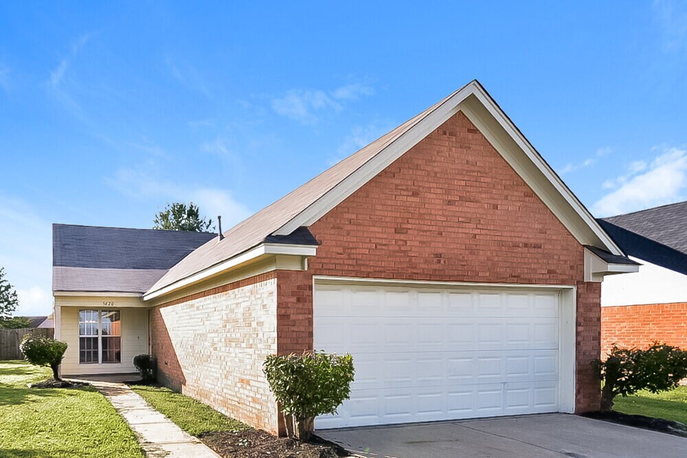 5620 Kaitlyn Dr W in Walls, MS - Foto de edificio