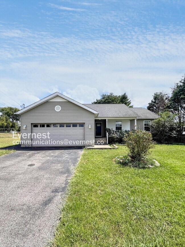 property at 1604 Mary Ct