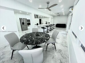 4521 SW 55th Ave in Davie, FL - Building Photo - Building Photo