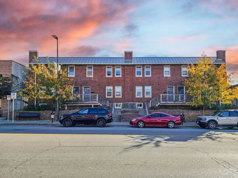 3917 Farnam St in Omaha, NE - Foto de edificio