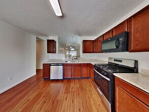 1723 Teal Bend Ct in Fresno, TX - Building Photo - Building Photo