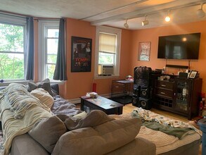80 Elm St in Boston, MA - Building Photo - Building Photo