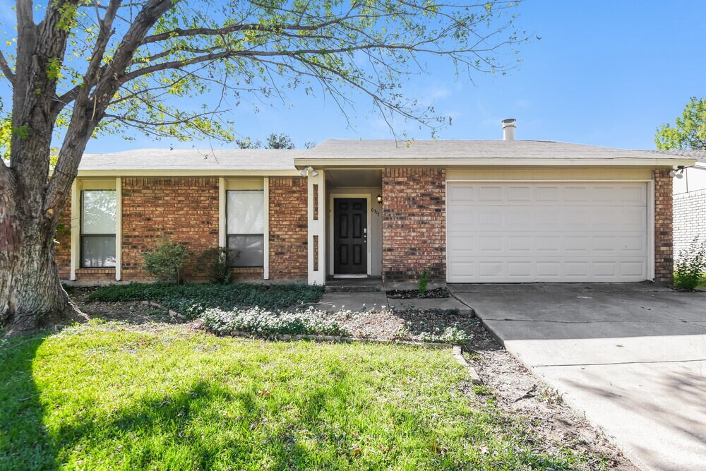 6317 Sunset Rd in North Richland Hills, TX - Building Photo