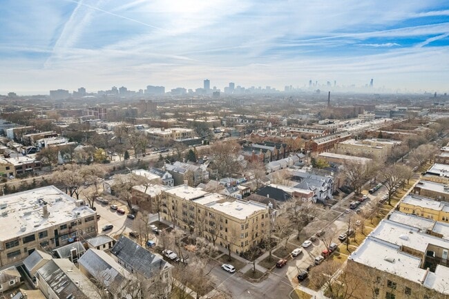 5057 N Wolcott Ave, Unit 5075-1