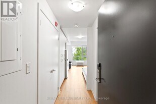 1800 Simcoe St N in Oshawa, ON - Building Photo