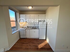 60 Brighton Ave, Unit 404 in Boston, MA - Building Photo - Building Photo