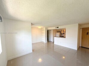 1253 SW 46th Ave in Pompano Beach, FL - Building Photo - Building Photo
