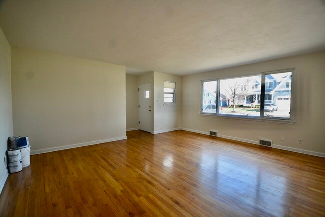 609 Loomis St in Naperville, IL - Building Photo - Building Photo