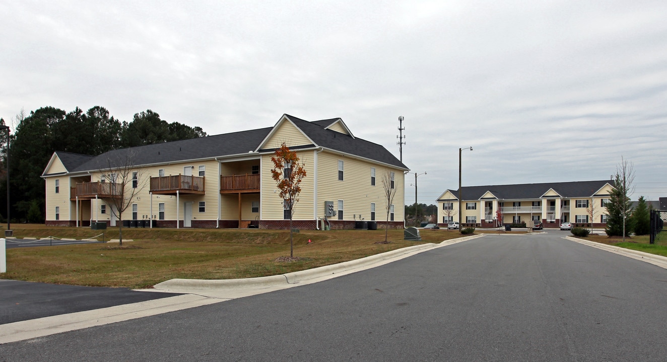 Lynncroft in Greenville, NC - Building Photo