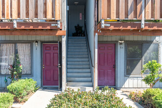 The Flint Court Apartments in Hayward, CA - Building Photo - Building Photo