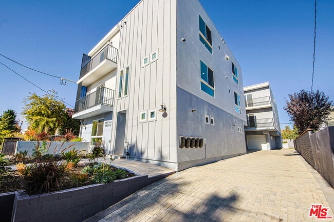 property at 10801 Kling St