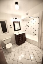 3191 E Broad St in Columbus, OH - Building Photo - Building Photo