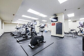 Upper Canada Court, West in Toronto, ON - Building Photo - Building Photo