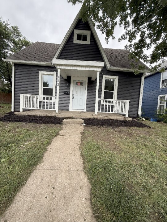 532 E Chillicothe Ave in Bellefontaine, OH - Building Photo