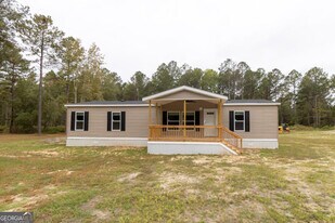1778 Zettwell Rd in Statesboro, GA - Building Photo
