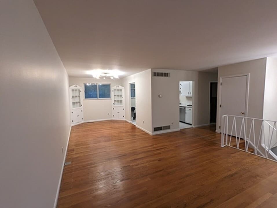 930 Rahway Dr in Newark, DE - Building Photo