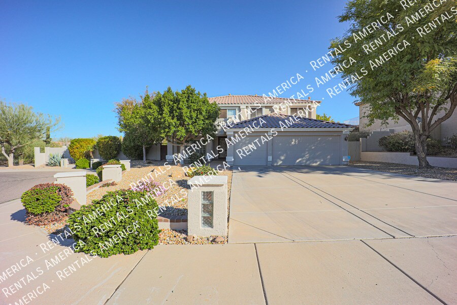 6434 W Honeysuckle Dr in Phoenix, AZ - Building Photo