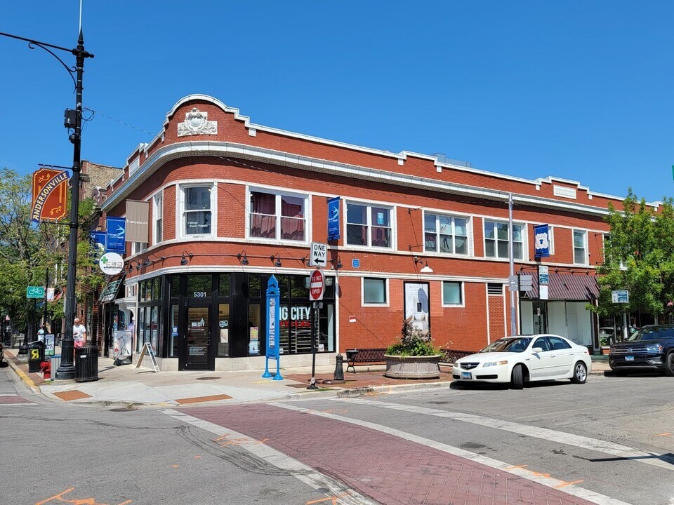 1476 W Berwyn Ave in Chicago, IL - Building Photo