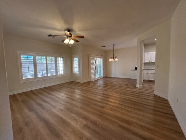 9517 City Hill Ct in Las Vegas, NV - Building Photo - Building Photo