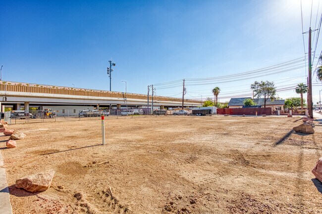 401 N 7th St in Las Vegas, NV - Foto de edificio - Building Photo