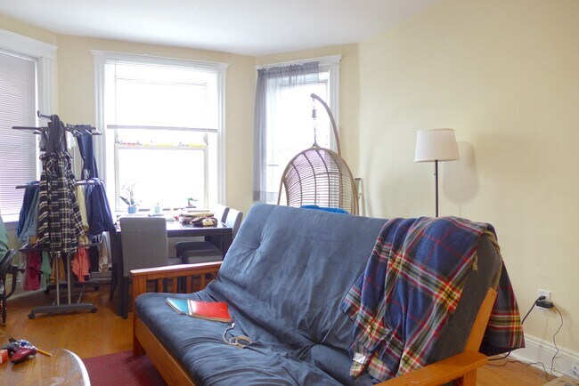 36 Peterborough St, Unit 23 in Boston, MA - Building Photo - Building Photo