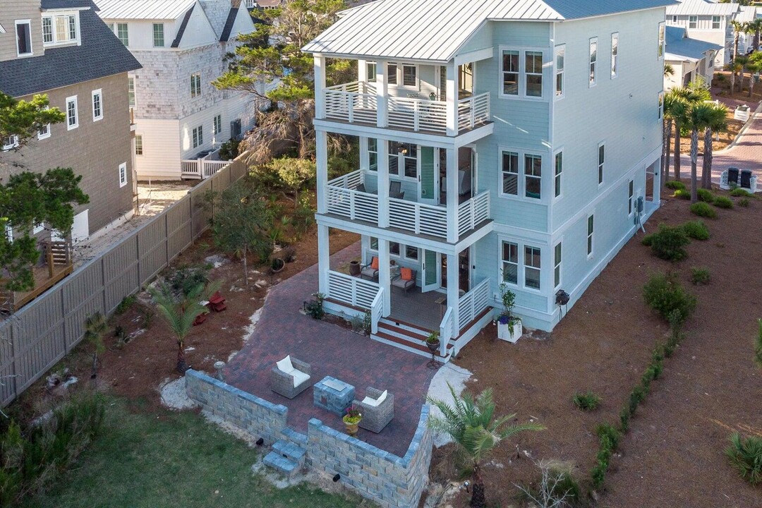 4 Clipper St in Rosemary Beach, FL - Building Photo