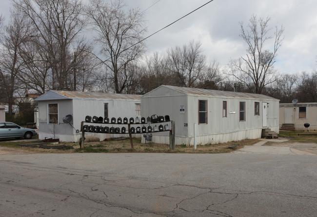 320 Highland Ter in Gainesville, GA - Foto de edificio - Building Photo