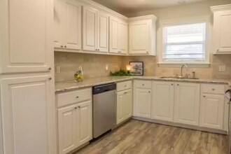 106 Crowns Pt in Hattiesburg, MS - Building Photo - Building Photo