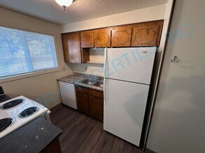 20 SE 134th Pl in Portland, OR - Building Photo - Building Photo