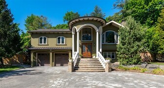 602 Palmer Dr in Nyack, NY - Building Photo