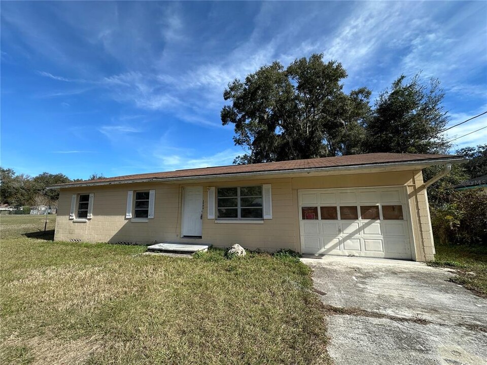 2909 NE 16th Ave in Ocala, FL - Building Photo