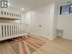 77 Melbourne St in Hamilton, ON - Building Photo - Building Photo