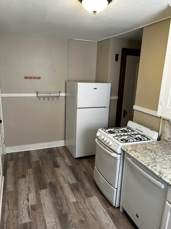 73 Gorsline St in Rochester, NY - Building Photo - Building Photo