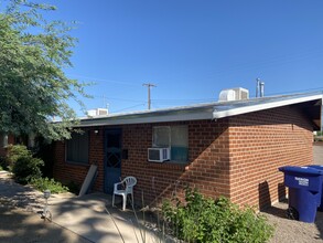 Water Street Apartments in Tucson, AZ - Building Photo - Building Photo