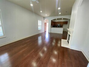 2210 Onion Creek Pkwy in Austin, TX - Building Photo - Building Photo