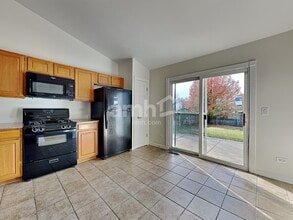 915 Mission Blvd in Joliet, IL - Foto de edificio - Building Photo