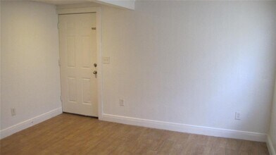 109 E Gladys St in Tampa, FL - Building Photo - Building Photo