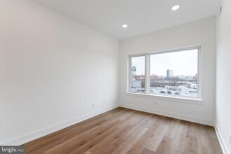 901 Leland St in Philadelphia, PA - Building Photo - Building Photo