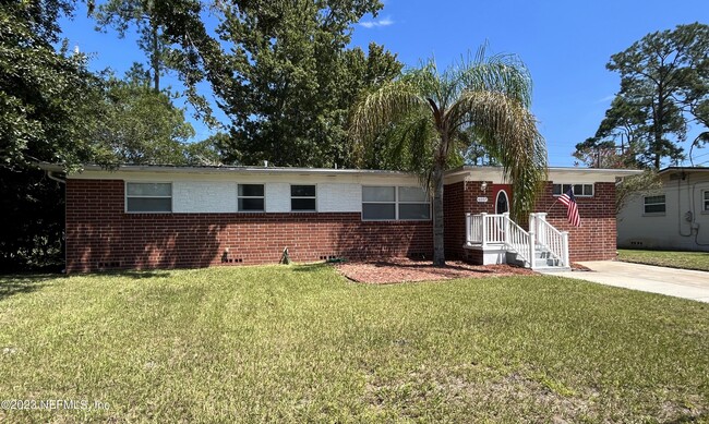 6557 Lou Dr N in Jacksonville, FL - Building Photo - Building Photo