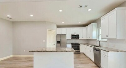 5618 Kerry Ln in Garland, TX - Building Photo - Building Photo