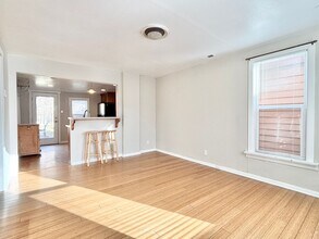 235 235 S in Salt Lake City, UT - Building Photo - Building Photo