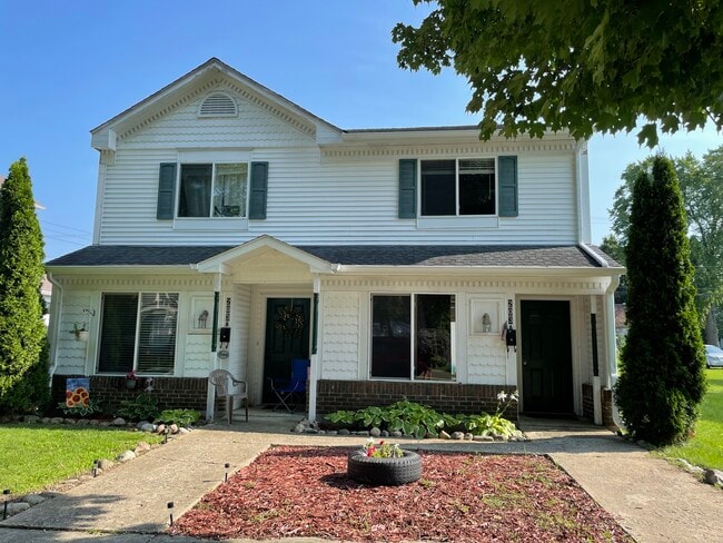property at 203 E. Main St.