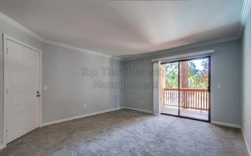 12007 Alta Carmel Ct in San Diego, CA - Building Photo - Building Photo