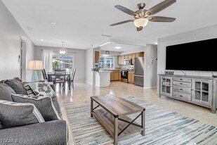 3522 SE 17th Ave in Cape Coral, FL - Building Photo