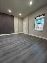 5216 W Columbia Ave in Philadelphia, PA - Building Photo - Building Photo