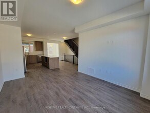 186 Keppel Cir in Brampton, ON - Building Photo - Building Photo