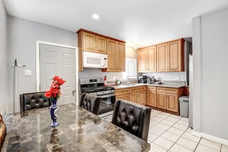 1624 Gordon Ct in Pomona, CA - Building Photo - Building Photo