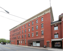 460-470 Main St in Middletown, CT - Building Photo - Building Photo