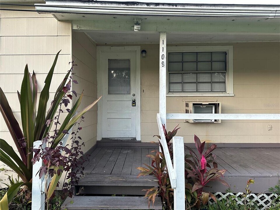 1109 Willow Ave in Sanford, FL - Building Photo