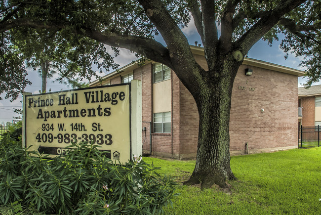 Summit at Prince Hall Apartments in Port Arthur, TX - Foto de edificio - Building Photo